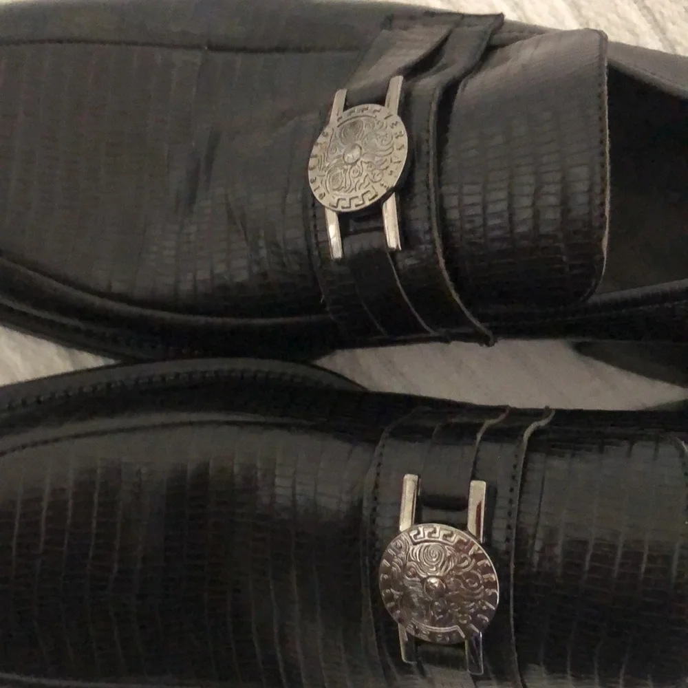 Men’s VTG classic silver Medusa Versace V2 corpcore dress shoes - Picture 4 of 10